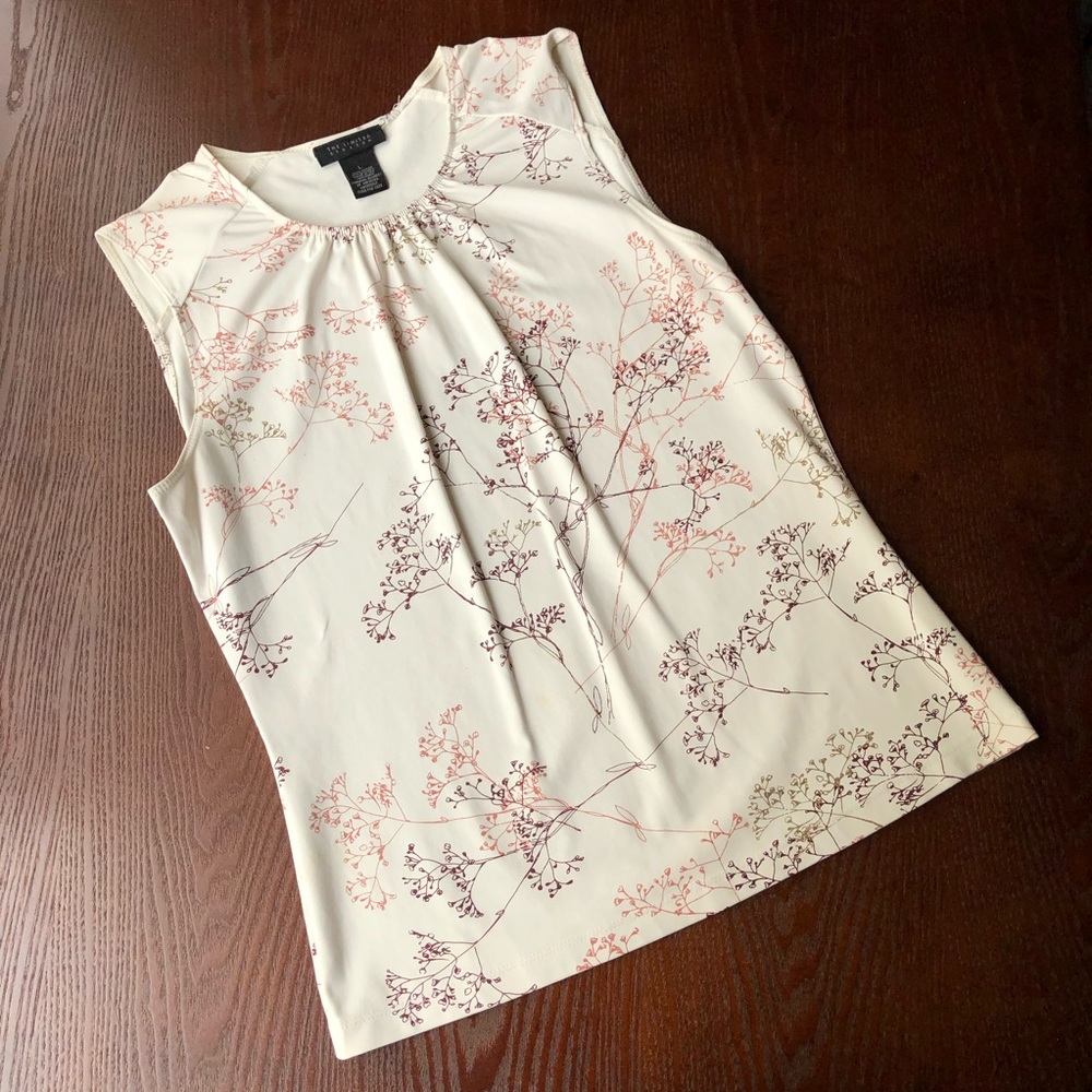 The Limited Stretch cream floral tank top. Size L